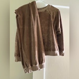 Suzi Kondi Saba Sweatshirt Size: S & Tosk Harem Velour pants Clr Mouse  Size: XS